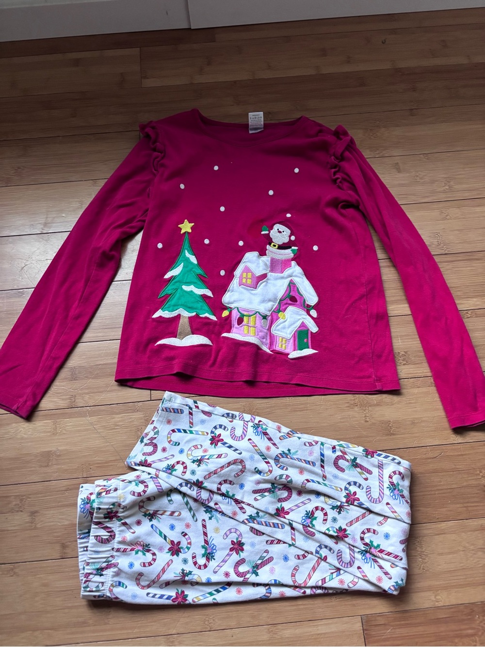 Gymboree Christmas Santa holiday outfit, girls size 12. Includes top and legging